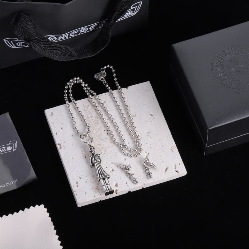 Ch**me He**ts necklaces